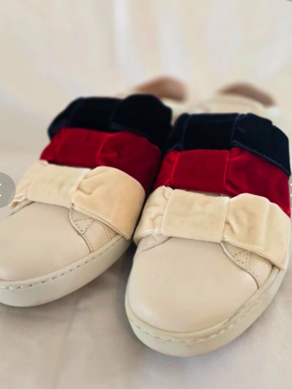 GUCCI ACE WHITE LEATHER SNEAKERS TRIPLE VELVET BOW DETAIL SZ EU 38 WITH DUST BAG
